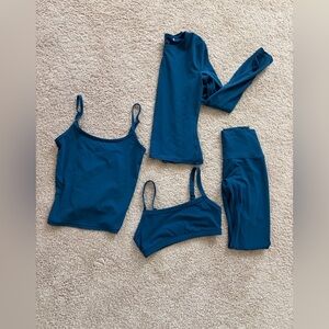 Aritzia 4 piece set